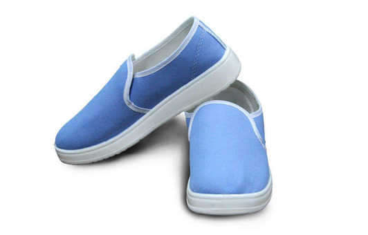 洁净鞋的防静电性能如何保证？对于静电敏感的工作环境是否必要使用？